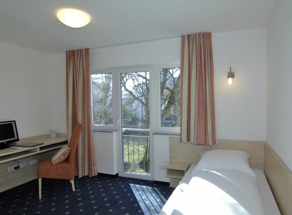 Hotel Landhaus Sixtmuehle Taufkirchen  Pokój zdjęcie